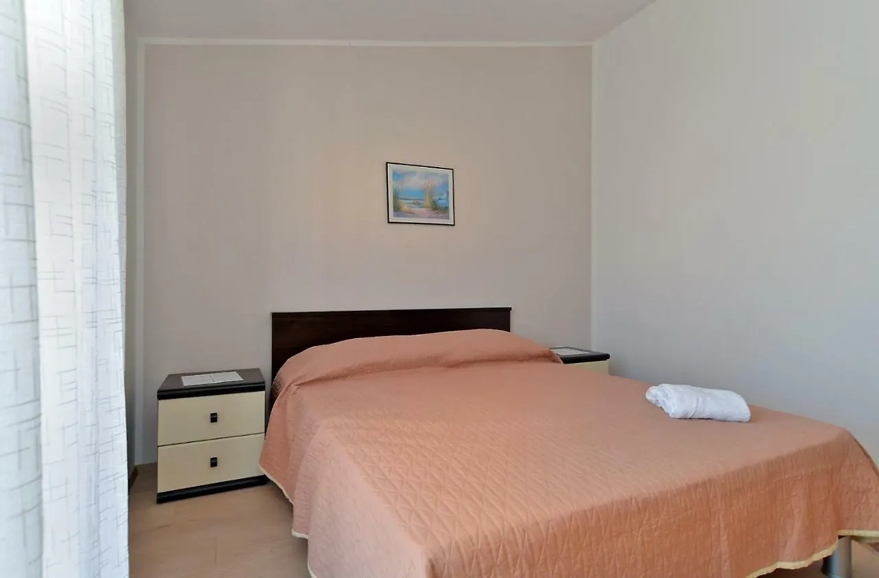 Apartment Gracijela 827 Medulin