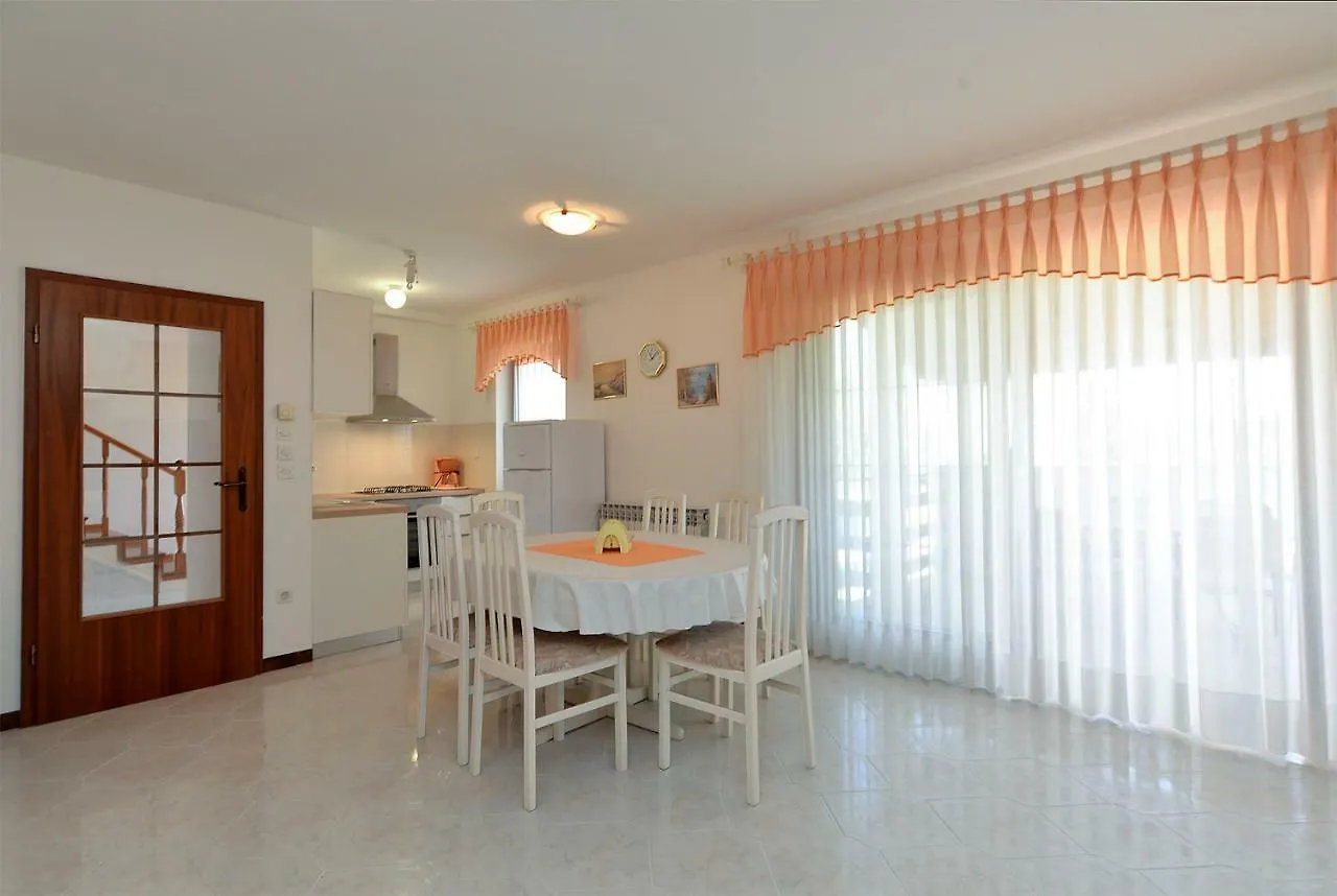 Apartment Gracijela 827 Medulin