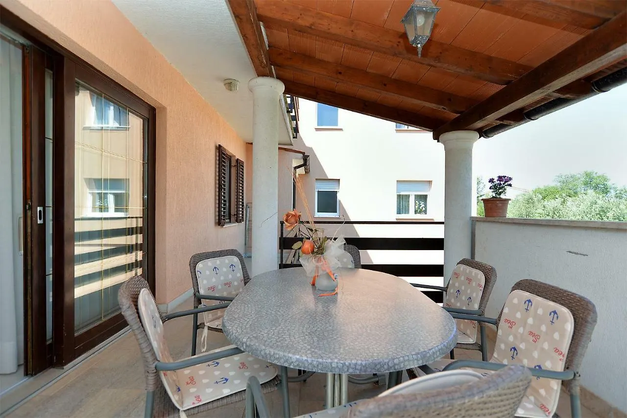 Apartment Gracijela 827 Medulin 0*,  Croatia